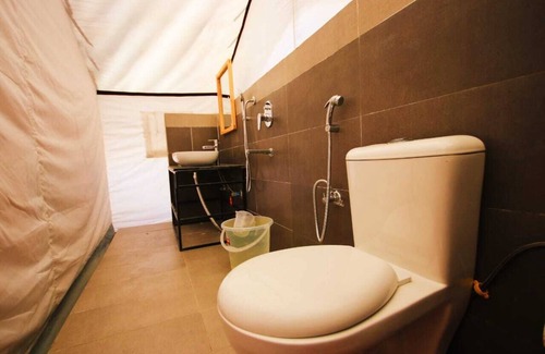 Leh Hotel | Camp Redstart