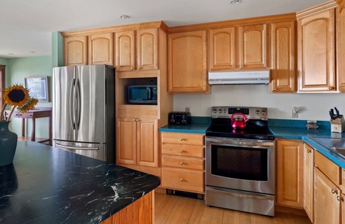 Shelburne Cottage | Camp Roosevelt 5 Bedroom Cottage by RedAwning