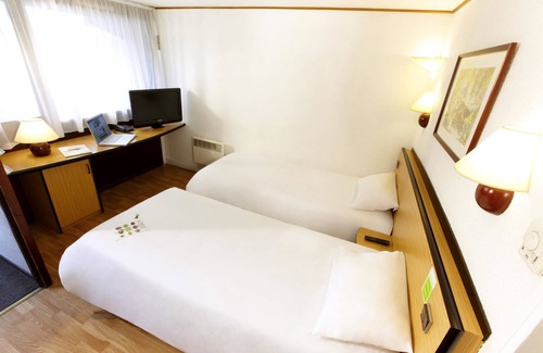 Charleville-Mezieres Hotel | Campanile Charleville-Mezieres