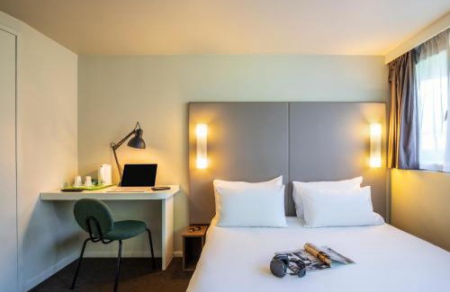 Saint-Germain-les-Corbeil Hotel | Campanile Evry Est - Saint Germain les Corbeil