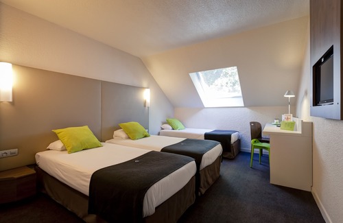 Ferney-Voltaire Hotel | Campanile Geneve - Ferney-Voltaire
