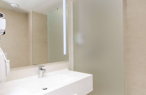 Woippy Hotel | CAMPANILE METZ NORD - Woippy