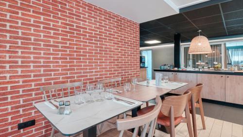 Dreux Hotel | Campanile NATURE - Dreux