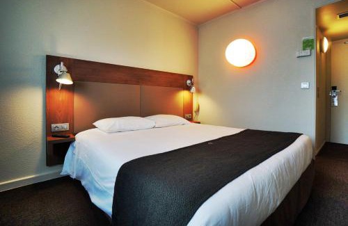 Chaville Hotel | Campanile Paris Ouest - Chaville