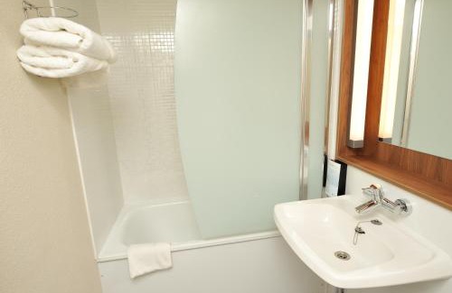 Taissy Hotel | Campanile Reims Est - Taissy