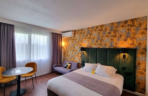 Barberey-Saint-Sulpice Hotel | Campanile Troyes Nord - Barberey