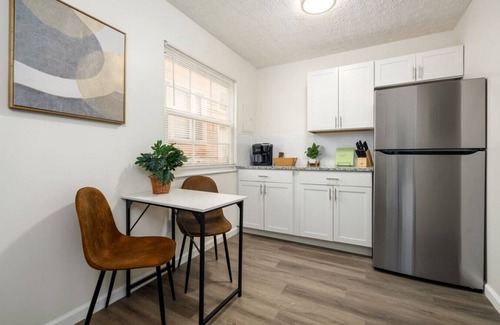 University District Apartment | Campbell at the Quad- 2BR 1BA Apt| North Campus