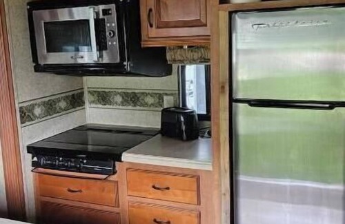 Dunnegan House | Camper 1 Jayco @ Heavens Ridge