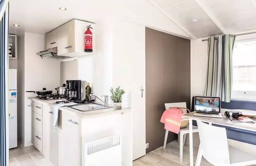 La Boissiere-de-Montaigu House | Camping Heart of Vendée* - Mobile home Comfort 4 rooms 6 people air-conditioned