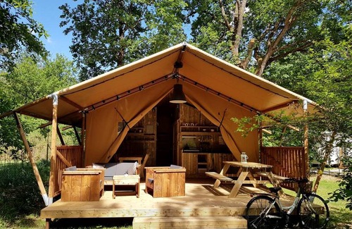 Chalandray Other | Camping ∙ 1 bedroom ∙ 5 guests