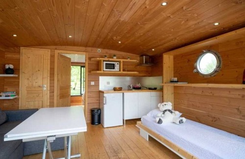 Chamberet House | Camping 3 étoiles - Piscine - eececf