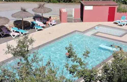 Le Boulou House | Camping 3 étoiles - Piscine - eecbhi