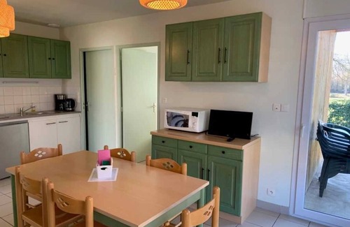 Cormatin House | Camping 3 étoiles - Piscine - ccaidda