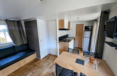 Fabrezan House | Camping 3 étoiles - Piscine - ccb0ffh