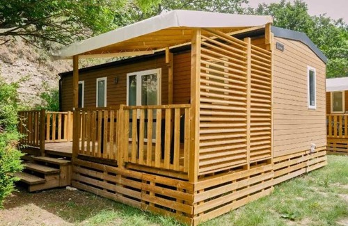 Lussas House | Camping 3 étoiles - Piscine - eebbdb