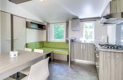 Montels House | Camping 4 étoiles - Piscine - ccbadea