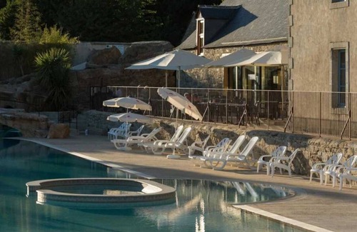 Quimper House | Camping 5 étoiles - Parc aquatique - eebida