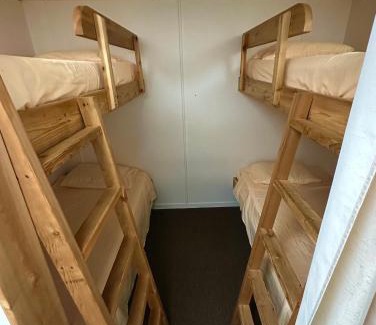 Henryville Apartment | Camping Bomont