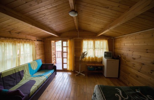 La Puebla de Roda RV Rental | Camping Bungalow Parque Isábena