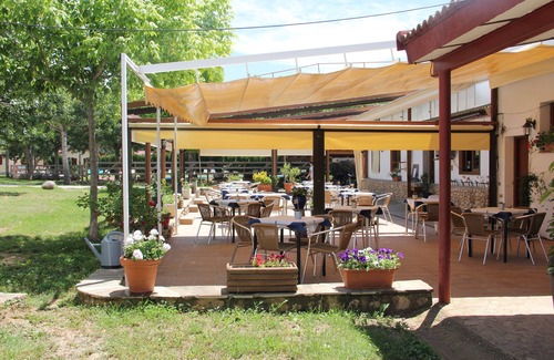 La Puebla de Roda RV Rental | Camping Bungalow Parque Isábena