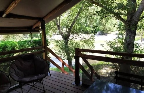 Saint Maime House | Camping Flower La Rivière * - Comfort Overwater Lodge + 3 rooms 5 people Without Sanitary