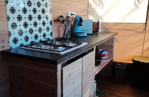 Devillac House | Camping Fontaine Du Roc* - Lodge Tent 3 Rooms 5 People Without Sanitary