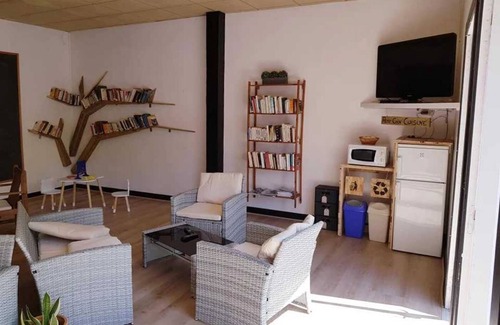 Marcillac-la-Croisille House | Camping 3 étoiles - Piscine - eeiifd