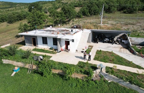 Kukes County Apartment | Camping Helshan