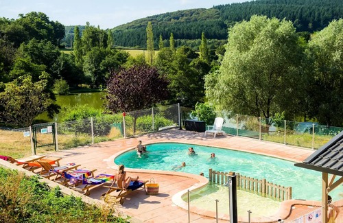 Saint-Leger-de-Fougeret House | Camping LA FOUGERAIE * - Grand Comfort Lodge 7 people
