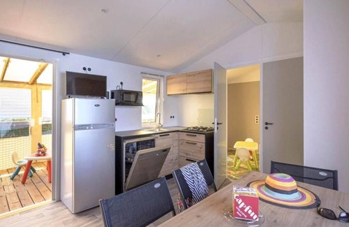 Villevaude RV Rental | Camping Le Parc de Paris