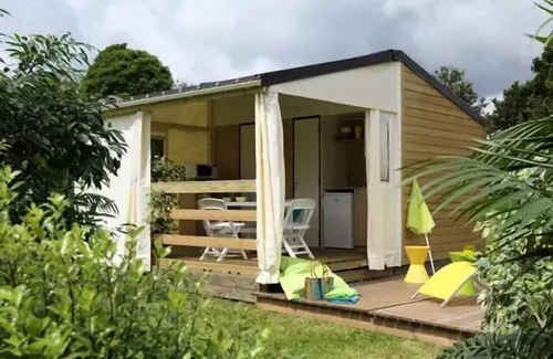 Plouharnel House | Camping Les Bruyères* - Mobil Home Tithome Without Sanitary 3 Rooms 4/5 People