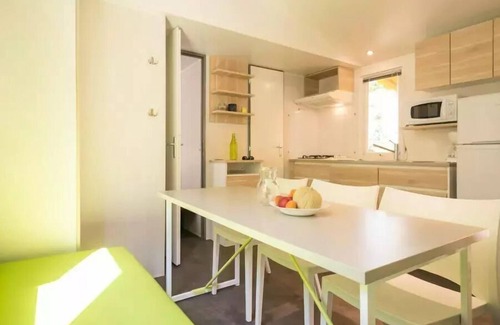 Orpierre House | Camping les Princes d'Orange* - Cottage Espace Classic 4 rooms for 6 people Air-conditioned Garden view