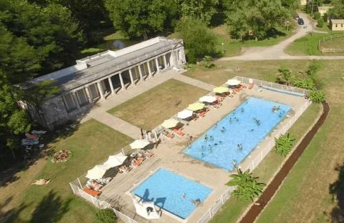 Montjoie-en-Couserans Other | Camping - Piscine - ccbaieb