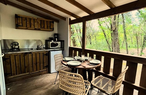 Cendras House | Camping Sunêlia La Clémentine * - Chalet Prestige 13m² - 1 chambre - Terrasse couverte 8m² 3 personnes