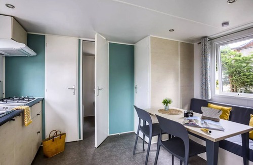 Nesles-la-Vallee House | CampingLe Grand Paris* - Premium 4-room mobile home for 6 people