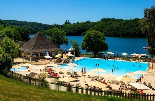 Saint-Amans-des-Cots House | Campsite Domaine des Tours* - Mobile home Comfort 4 rooms 6 people air-conditioned