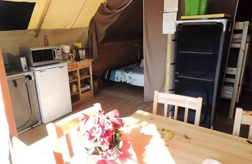 Boisseron House | Campsite Domaine de Gajan* - Canvas Bungalow 3 Rooms 4 People