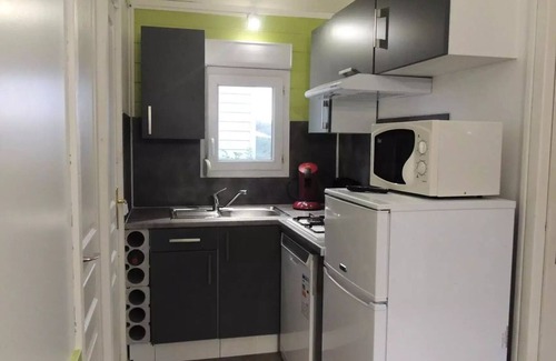 Boisseron Ski Chalet | Campsite Domaine de Gajan * - Chalet COMFORT + 27m2 air-conditioned (2 bedrooms)/LAVE VAISSELLE/TV INCLUSE/CLIMATEIZATION - covered terrace 4 people