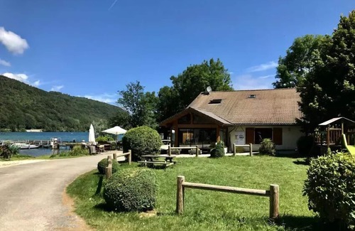 Saint-Theoffrey House | Campsite Flower Ser Sirant - Mobile home Life Confort PMR 3 Rooms 4 People