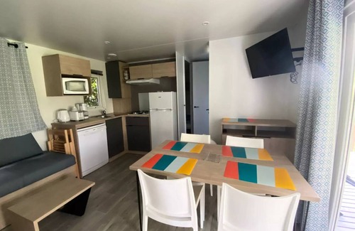 Monceaux-sur-Dordogne House | Campsite l'Echo du Malpas* - Mobile Home Premium 31m²/3 bedrooms + TV + LV + Plancha + Wifi one device 8 people