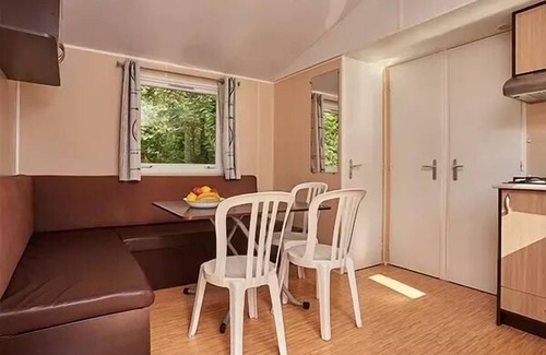 Saint-Yvi House | Campsite Le Bois de Pleuven**** - Mobil-home Classic 3 rooms 4 people