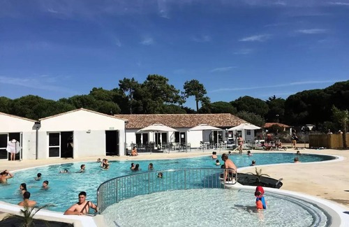 Le Bois-Plage-en-Re House | Campsite Le Suroit* - Mobile Home Relax 3 Rooms 4 People