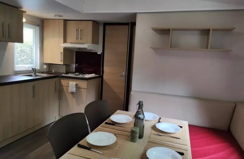 Saint-Laurent-sur-Sevre House | Campsite Le Rouge Gorge* * - MOBILE HOOME TI 32m2 with semi-covered terrace (3 bedrooms) ECO 6 people