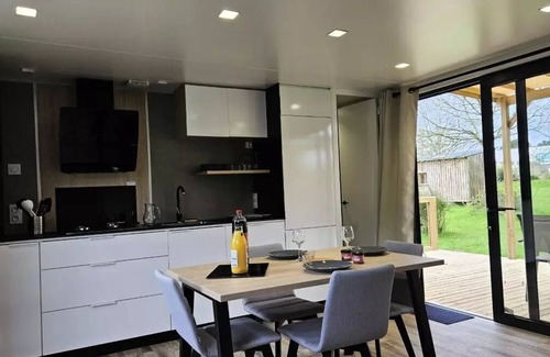 Caro House | Campsite maeva Respire Domaine de Kervallon * - Mobil-Home Elegance 3 Rooms 4 People Air-conditioned + TV