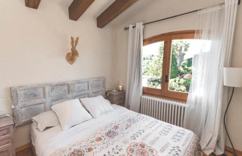 Llica d'Amunt Bed & Breakfast | Can Caponet