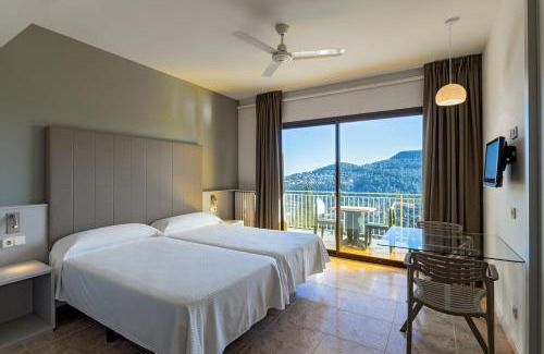 Corbera De Llobregat Hotel | Can Fisa Hotel & Apartments