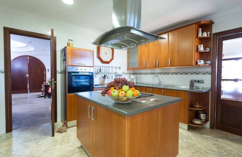 l'Aranjassa Villa | CAN VALERO for 12 people in Palma with Swimming pool