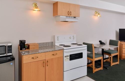 Valemount Hotel | Canadas Best Value Inn Valemount