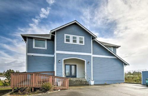 Ocean Shores Apartment | Canal-Front Vacation Rental in Ocean Shores