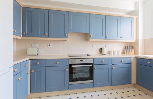 De Beauvoir Apartment | Canal-Side Flat in Dalston